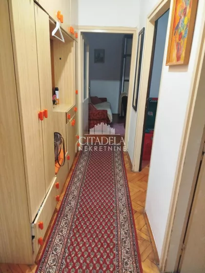 Kanarevo Brdo | 4zida.rs
