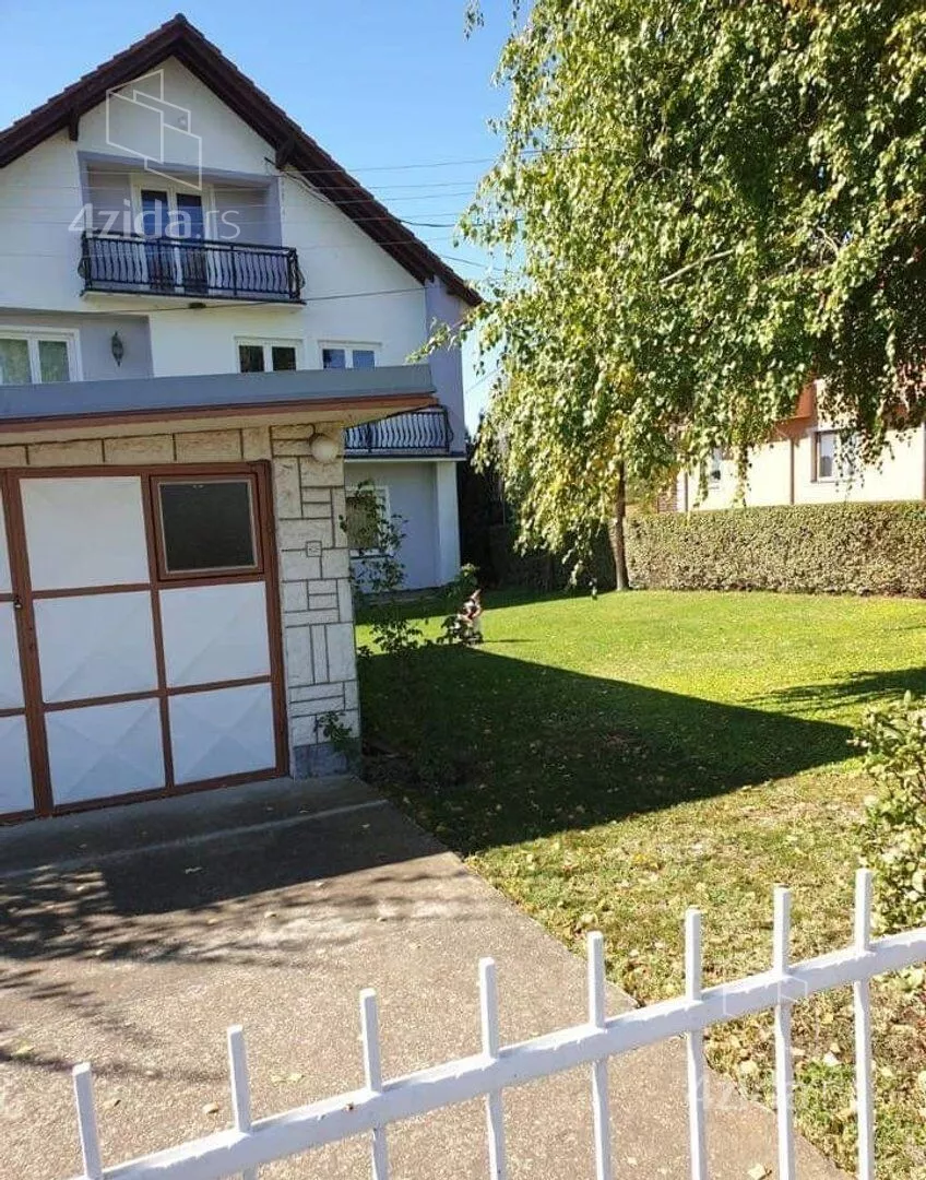 Kuća | 4zida