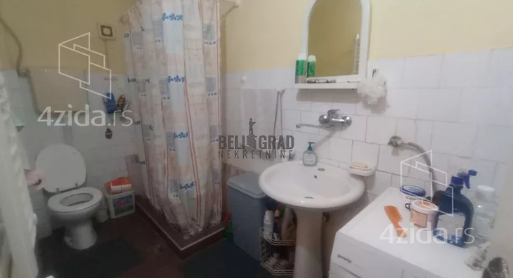 Šestosoban stan | 4zida