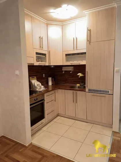 BATE BRKIĆA | 4zida.rs