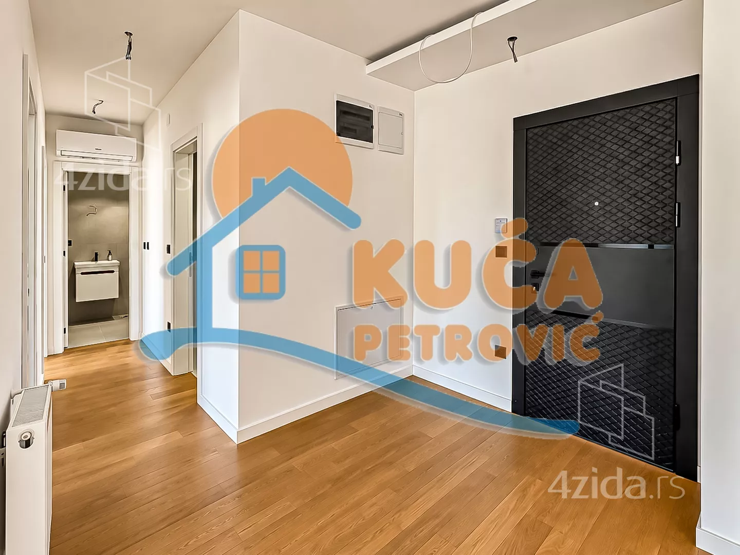 Lokal | 4zida