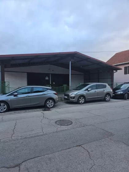 Branka Bjegovića 73 | 4zida.rs
