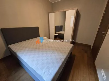 Vukov Spomenik | 4zida.rs
