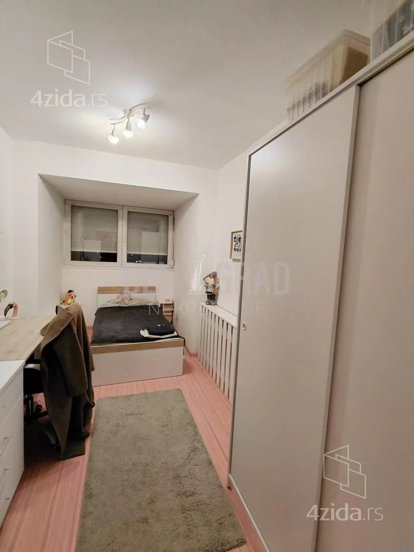 Četvoroiposoban stan | 4zida