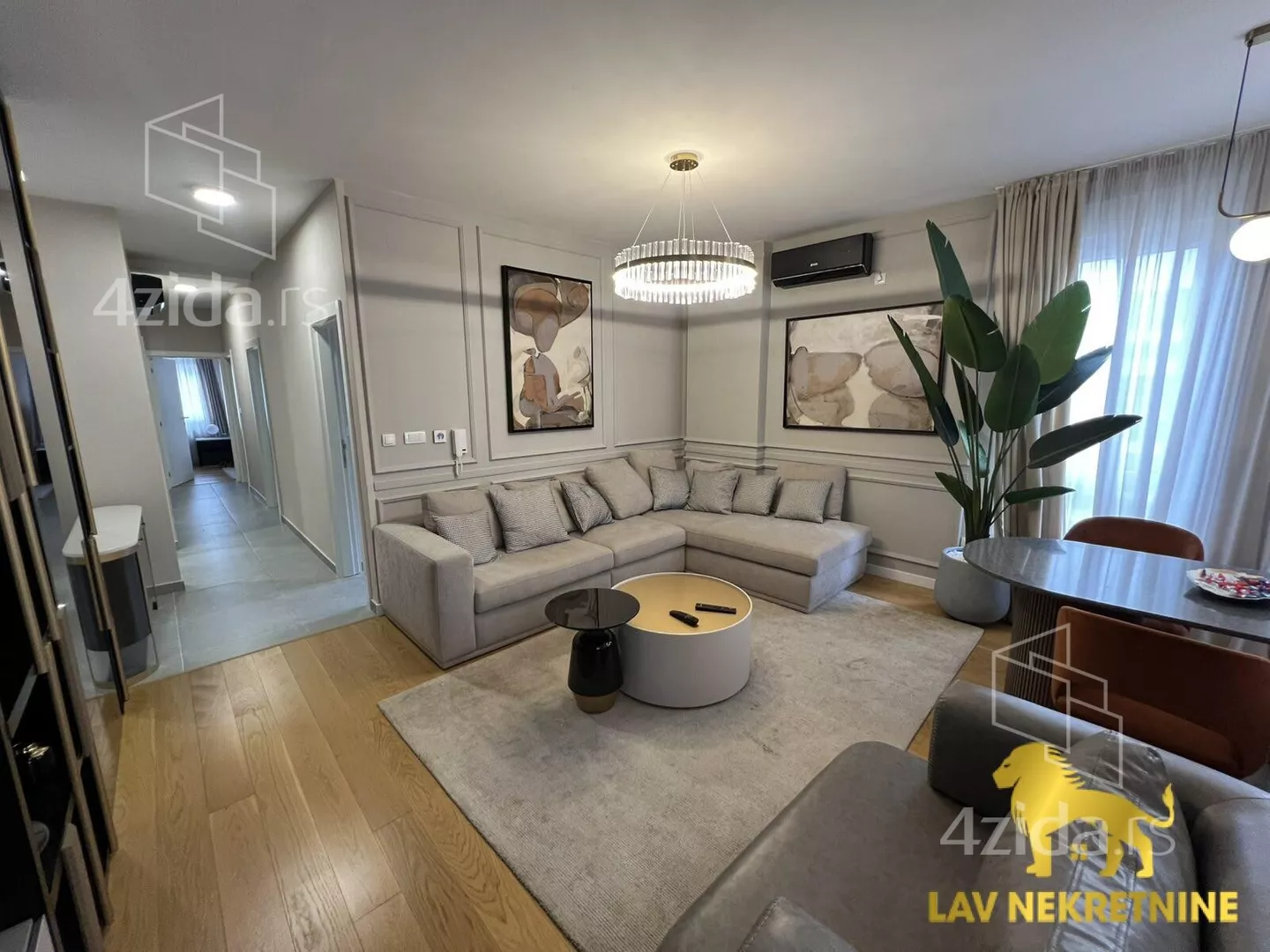 Troiposoban stan | 4zida