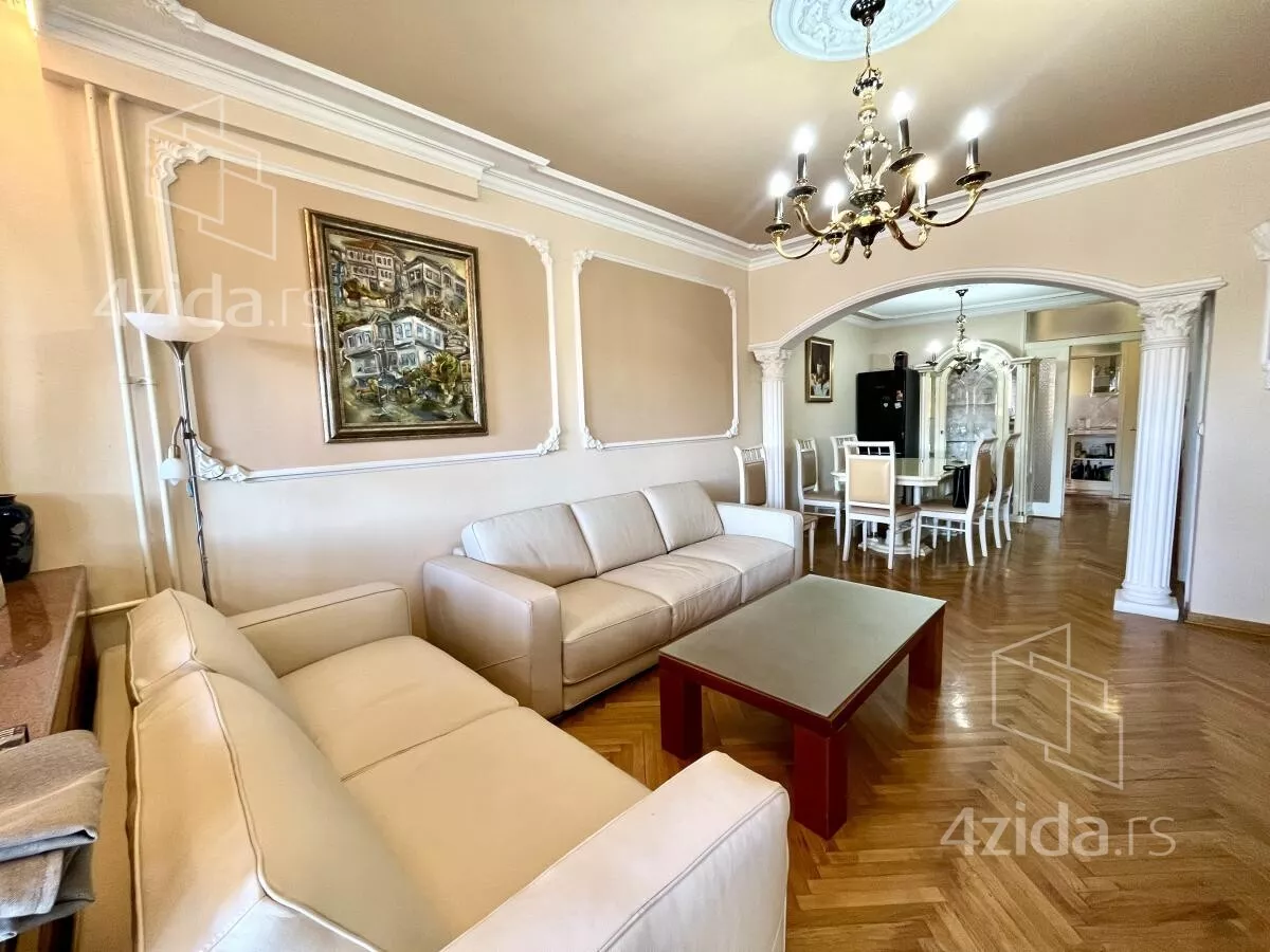 Petosoban stan | 4zida