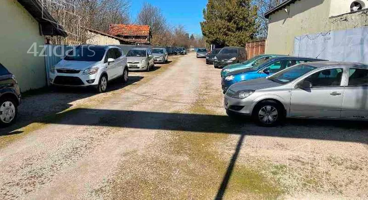 Plac | 4zida
