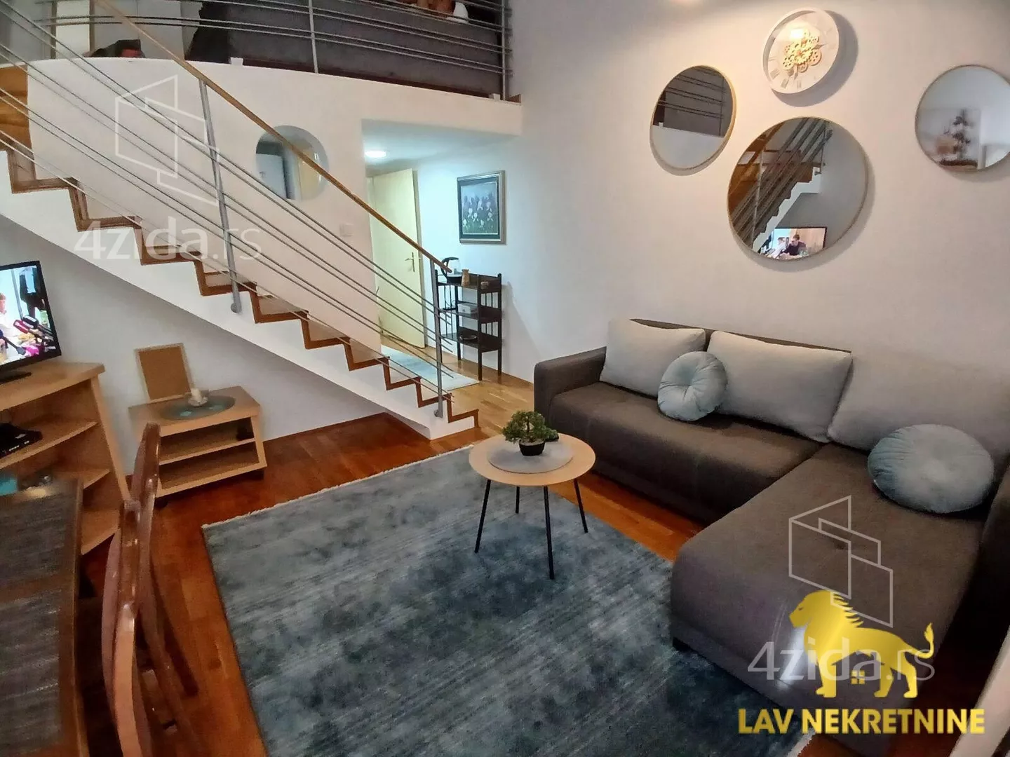 Jednoiposoban stan | 4zida