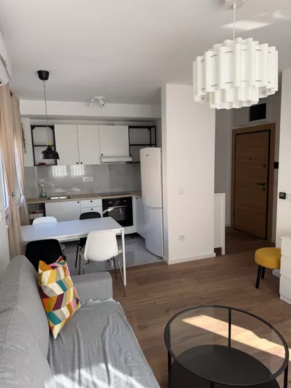 Autokomanda | 4zida.rs