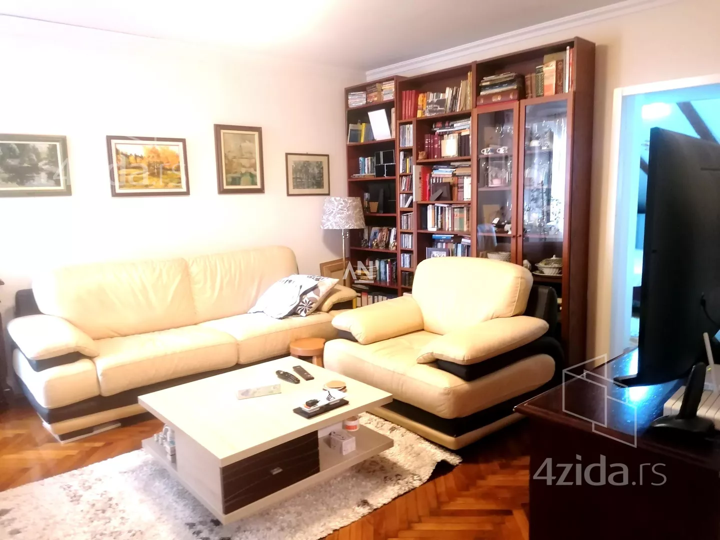 Petosoban stan | 4zida