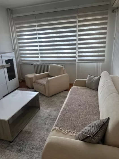 Bulevar Cara Lazara 9 | 4zida.rs