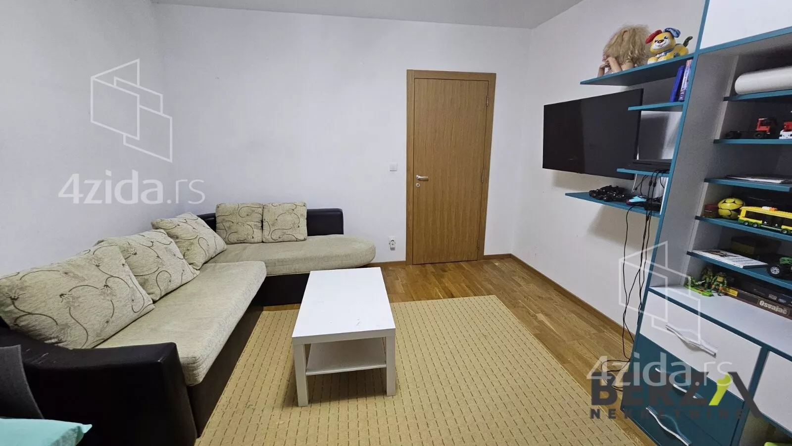 Četvorosoban stan | 4zida