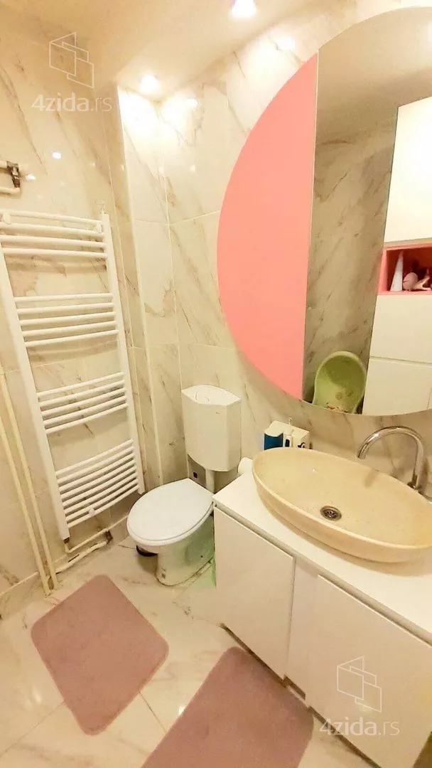 Troiposoban stan | 4zida