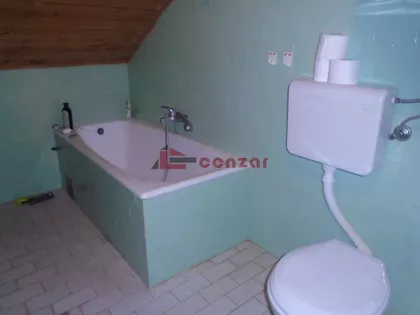 Mali Bajmok | 4zida.rs