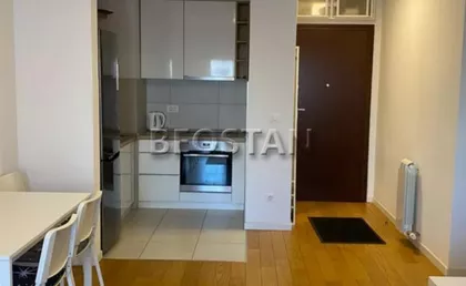 Urosa Martinovica | 4zida.rs