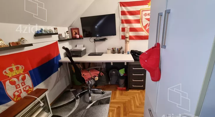 Troiposoban stan | 4zida