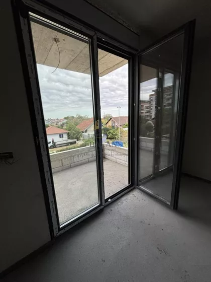 Novi Banovci | 4zida.rs
