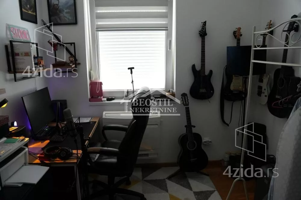 Troiposoban stan | 4zida