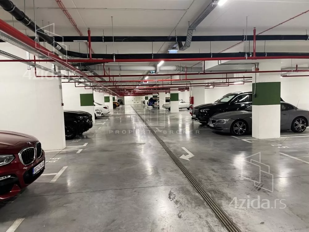 Garaža | 4zida