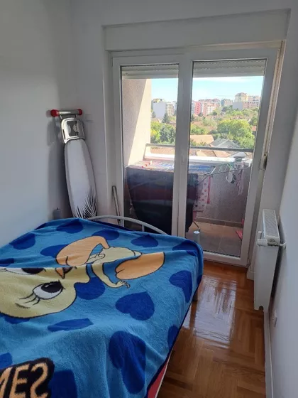 Bele Gabrića 12 | 4zida.rs