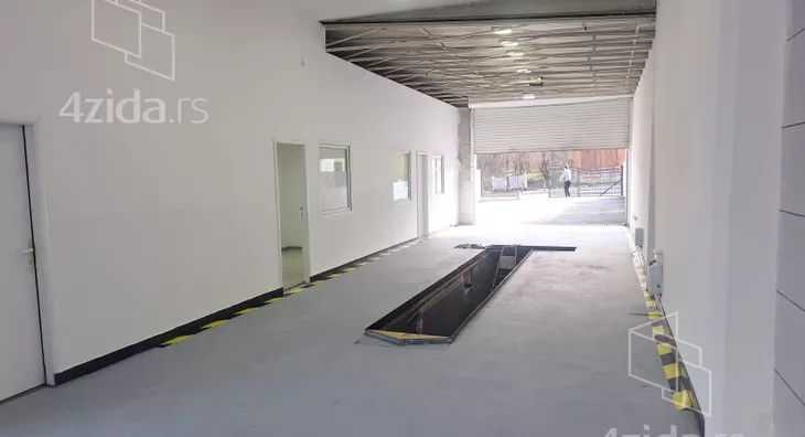 Poslovni prostor | 4zida