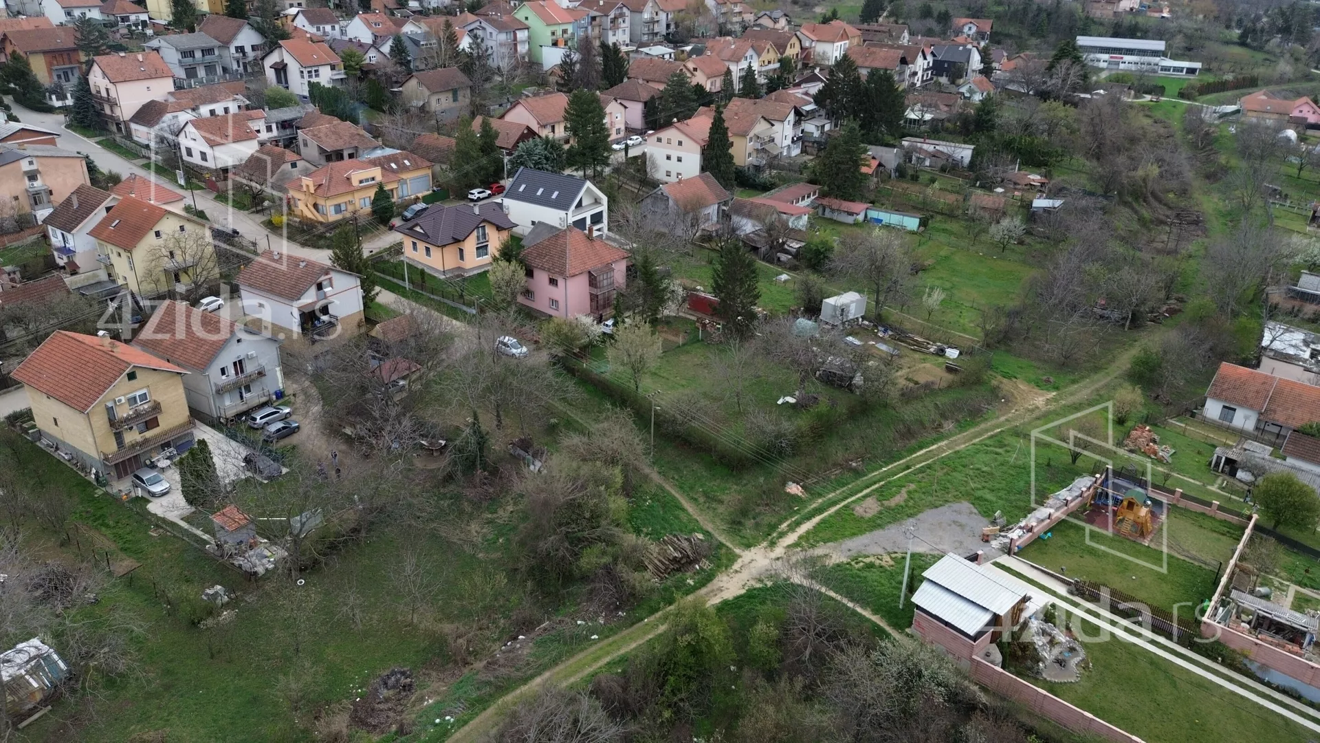 Građevinsko zemljište | 4zida