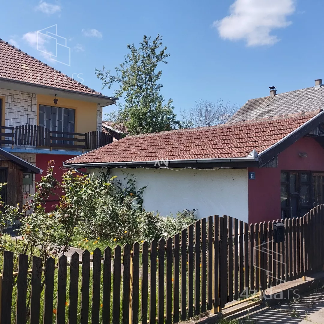 Kuća | 4zida