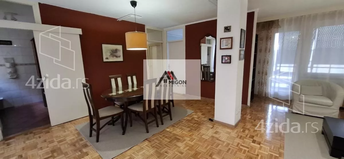 Troiposoban stan | 4zida