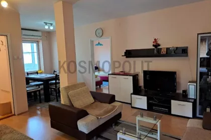 Zemljoradnička | 4zida.rs