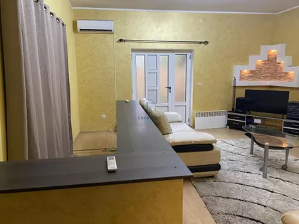 Žarka Zrenjanina | 4zida.rs