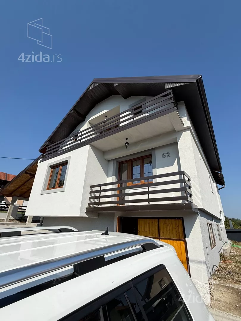 3-etažna kuća | 4zida