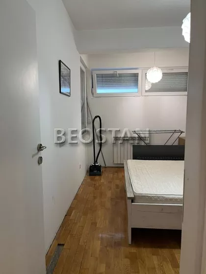 Svetog Nikol3 | 4zida.rs