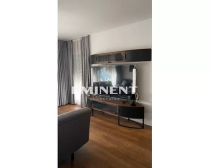 Tadije Sondermajera | 4zida.rs