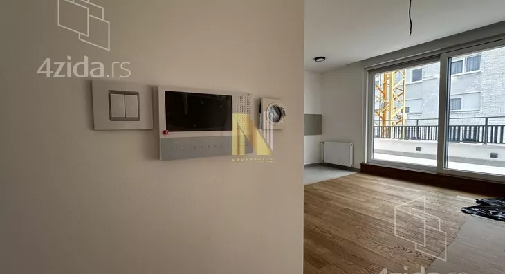 Petosoban stan | 4zida