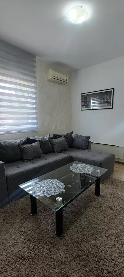 Željka Mihajlovića 62 | 4zida.rs