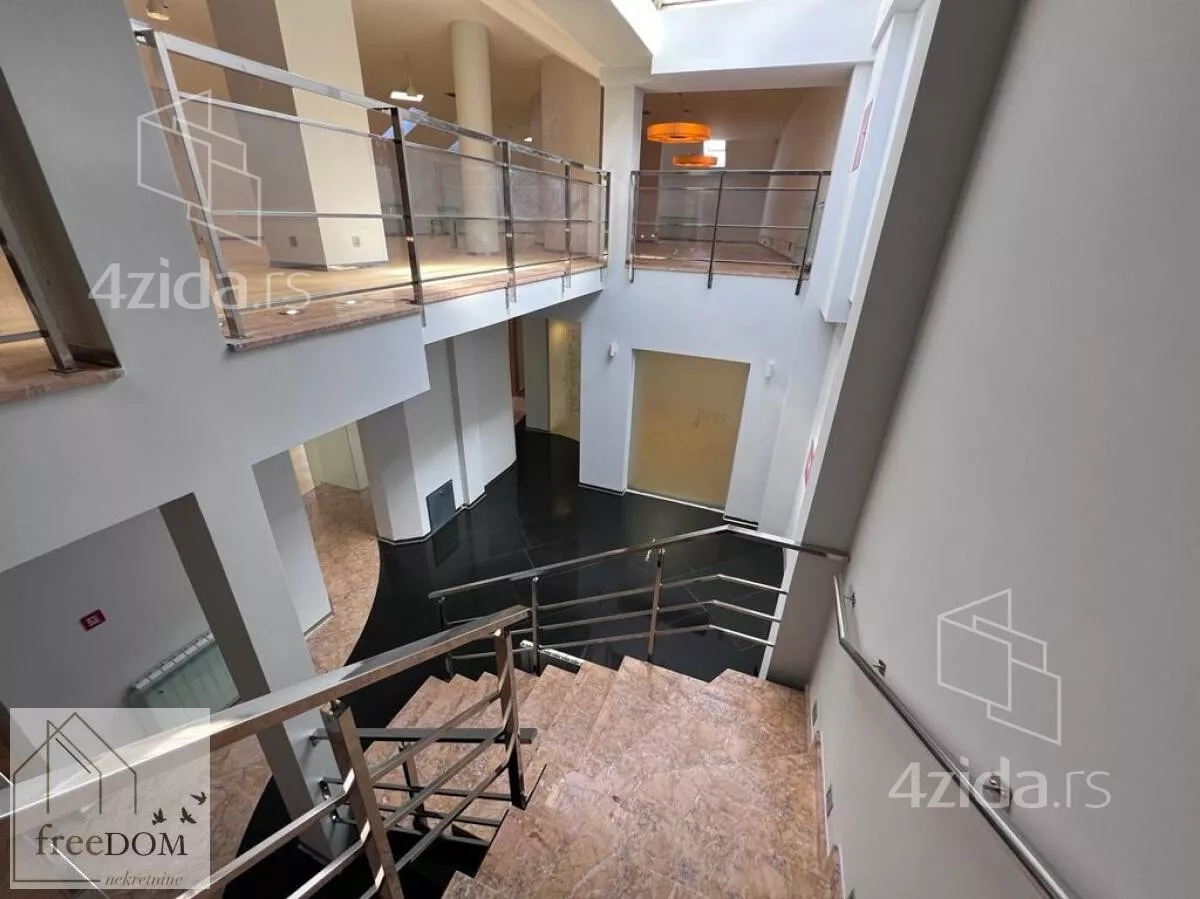 Poslovni prostor | 4zida