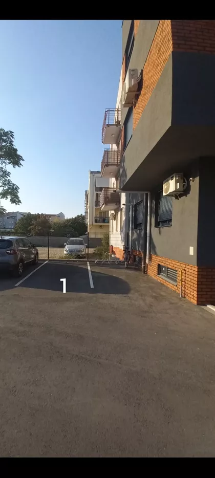 Janka Čmelika 1 | 4zida.rs