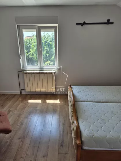 Isidora Stojanovića | 4zida.rs