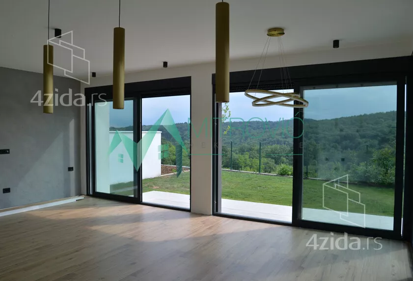 Kuća | 4zida
