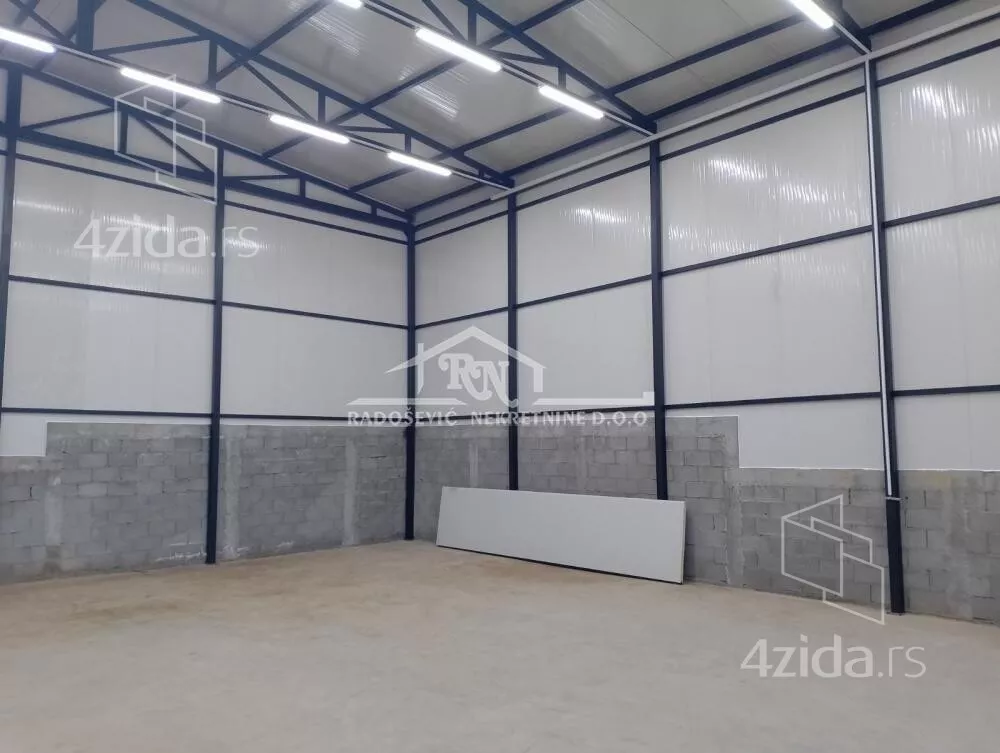 Poslovni prostor | 4zida
