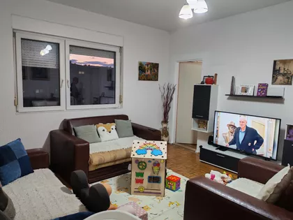 Kolonija | 4zida.rs
