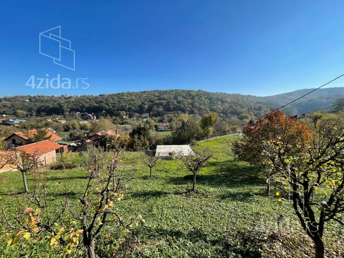 Plac | 4zida