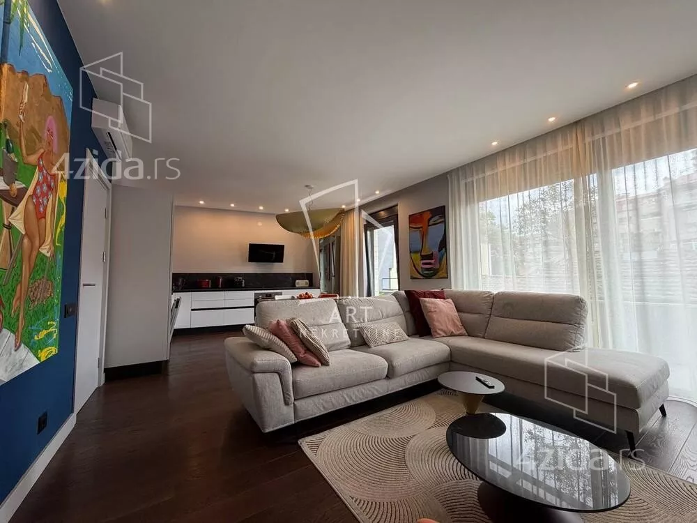 Petosoban stan | 4zida