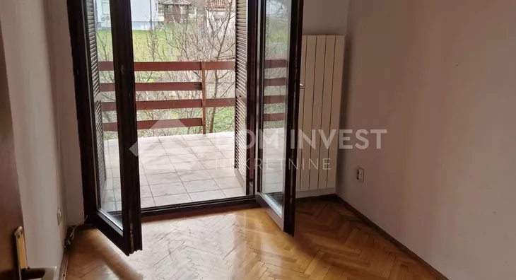 Četvoroiposoban stan | 4zida