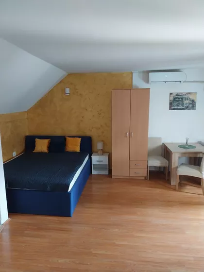 Jevrejska | 4zida.rs