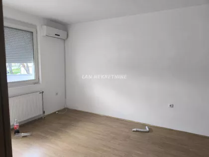 Nova Selenča | 4zida.rs