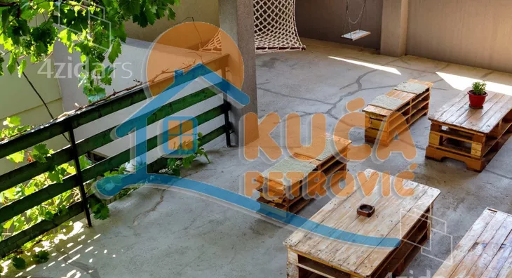 3-etažna kuća | 4zida