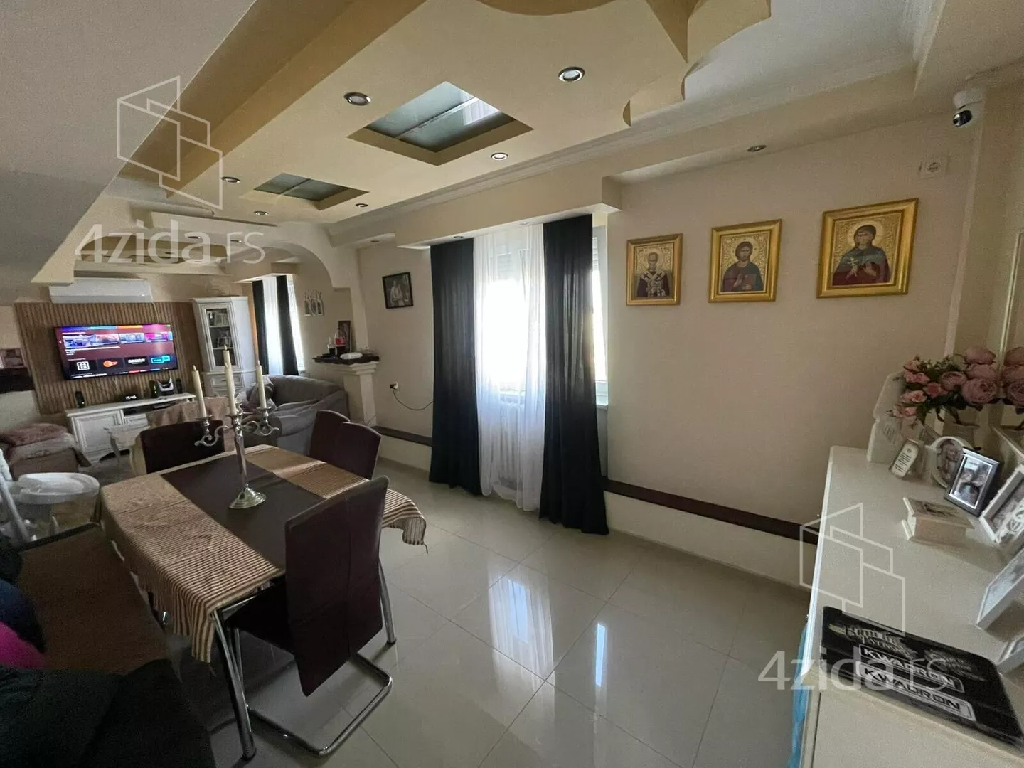 Dvoiposoban stan | 4zida