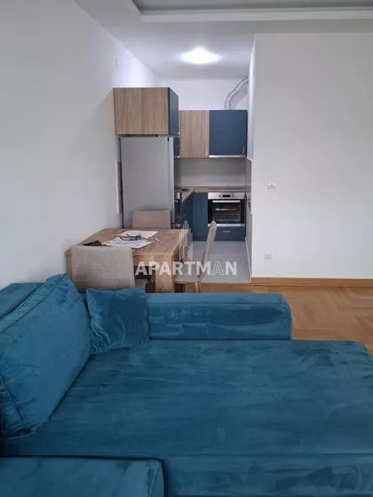 Lipov Lad | 4zida.rs