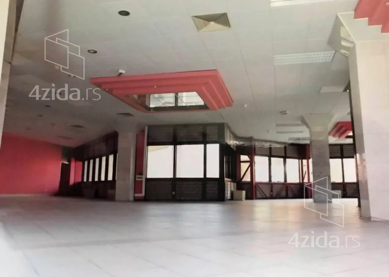 Lokal | 4zida